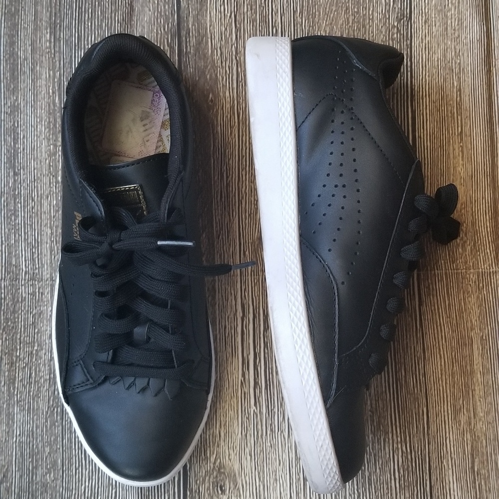 Puma Sneakers